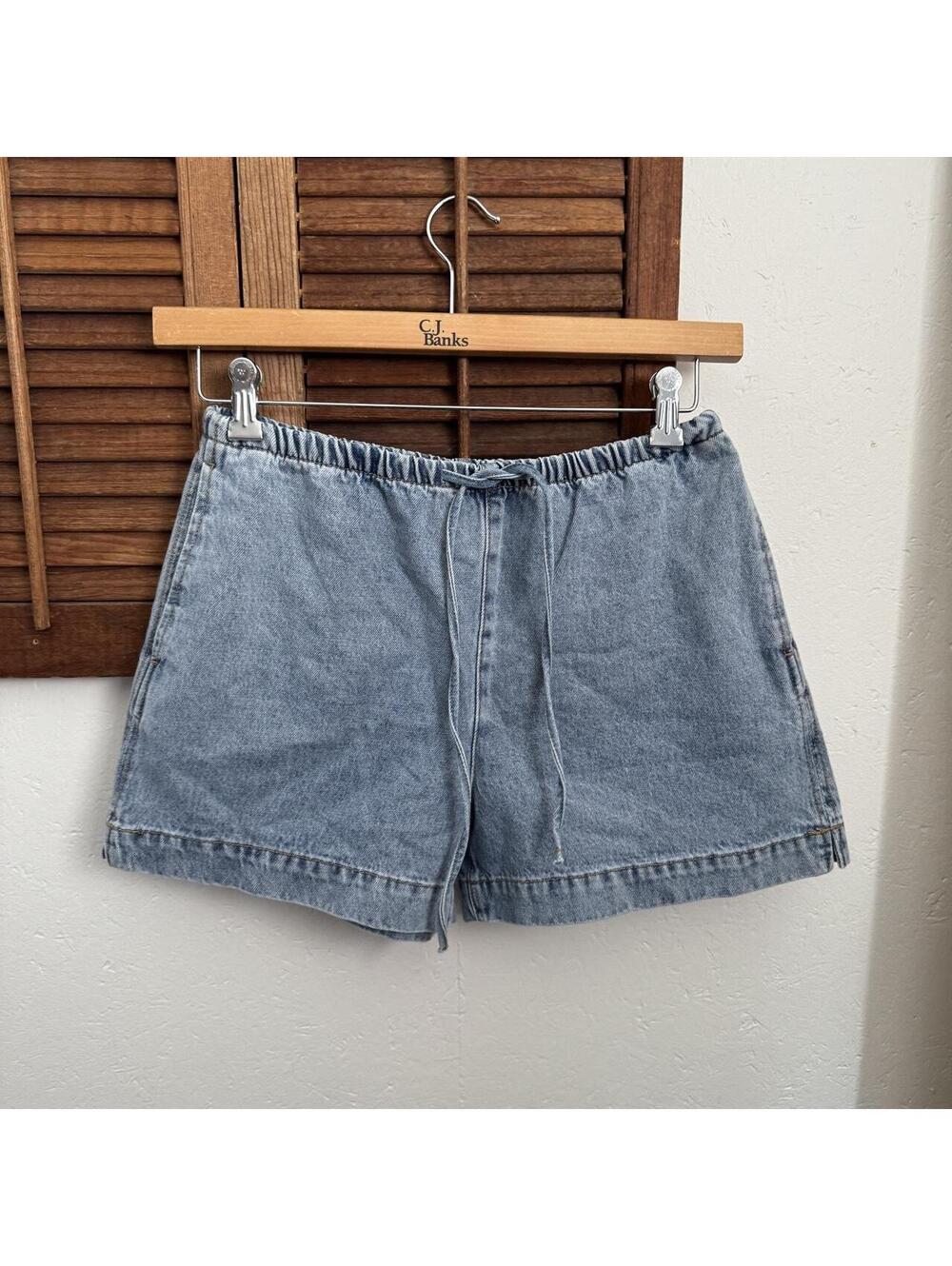 h&M baggy casual medium wash denim shorts